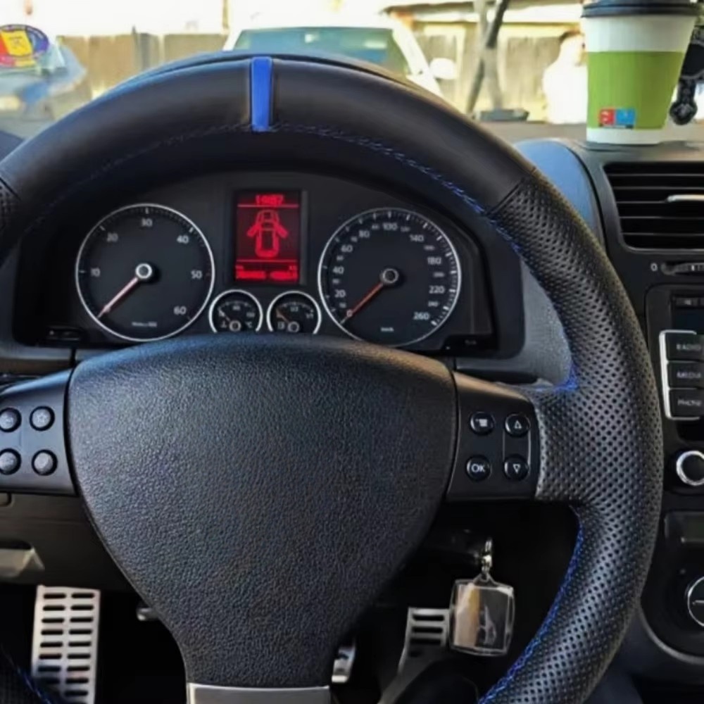 手縫い穴あきマイクロファイバーレザー Mk5 GTI VW  - Sewing Gt のレビューと価格