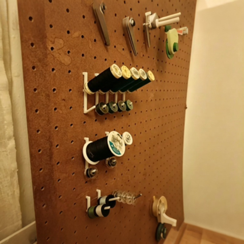 縫製糸スプールフック、糸とボビン収納ホルダー、安定マウント糸 - Bobbin Organizer Box のレビューと価格